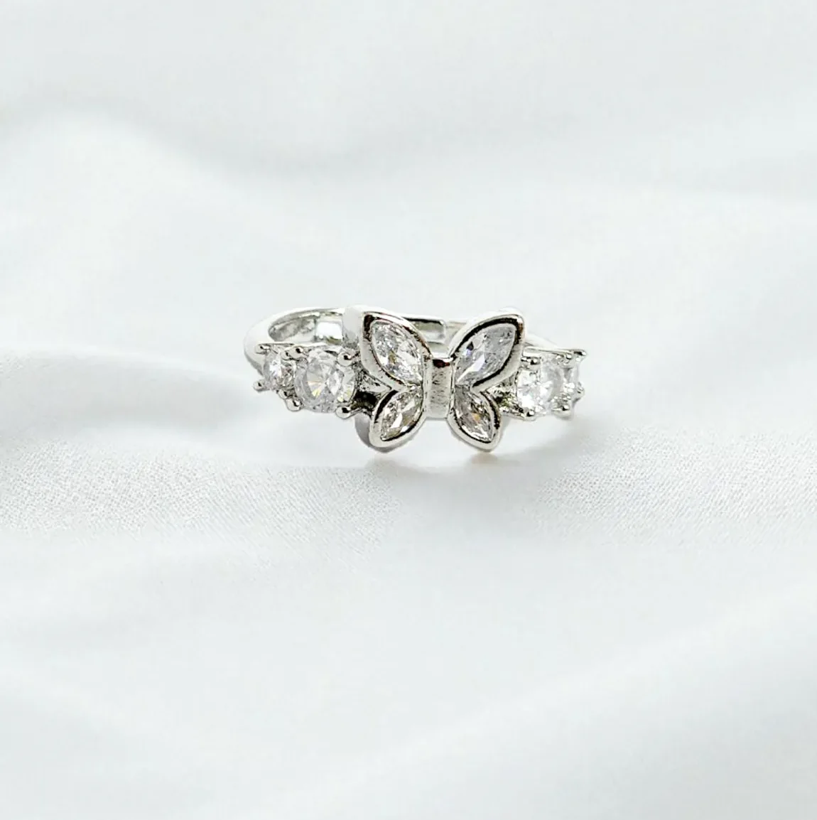 Butterfly ring with stones model 65 انگشتر پروانه نگیندار مدل 65