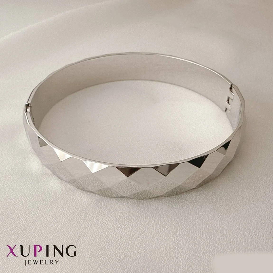 Faceted Xuping bangle bracelet model 119 دستبند بنگل نقره ای ژوپینگ تراشدار مدل 119